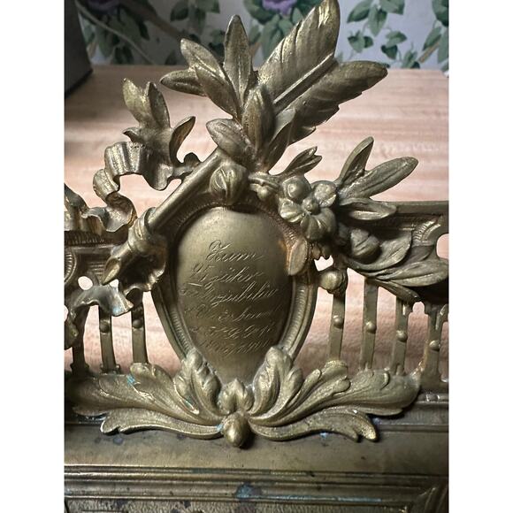 ANTIQUE 19TH CENTURY FRENCH BRASS DOUBLE INKWELL WITH GERMAN INSCRIPTION - Picture 8 of 11